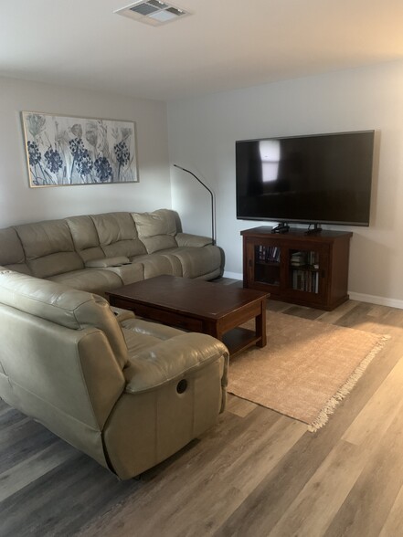 living room - 1937 Collier Ave