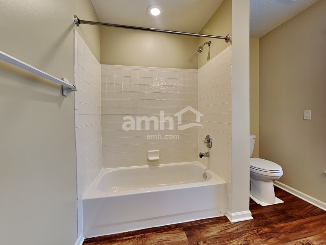 Building Photo - 8000 Trinity Shore Cir