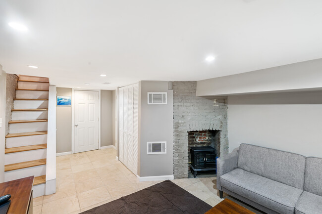 Finished basement (office, second bedroom, recreation room, etc.) - 1208 Constitution Ave NE