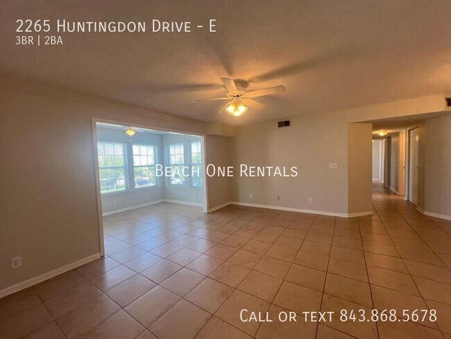 Building Photo - 2265 Huntingdon Dr