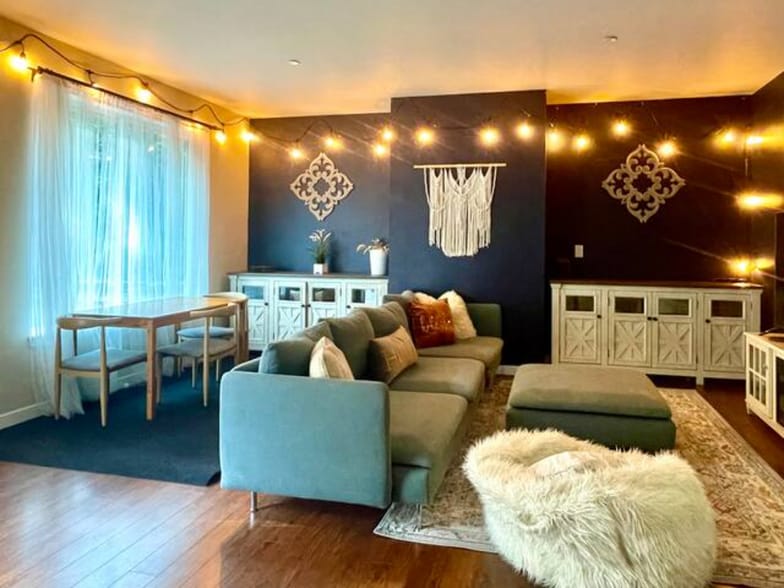 Building Photo - 3669 Reagan Ave