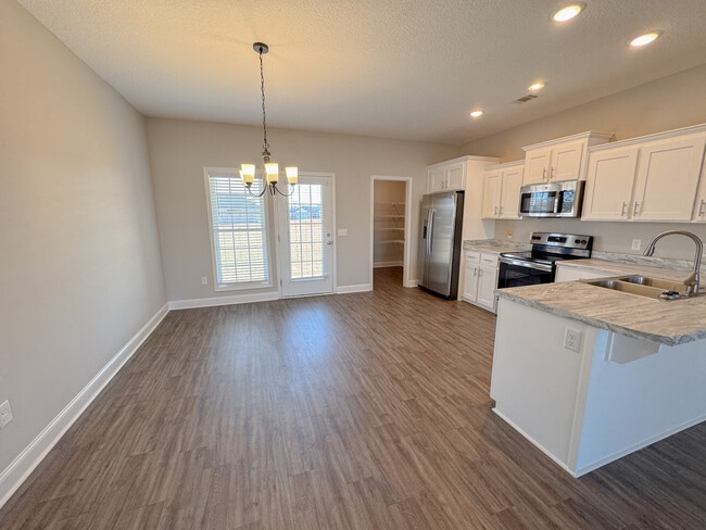 Building Photo - 312 Old Rockdale