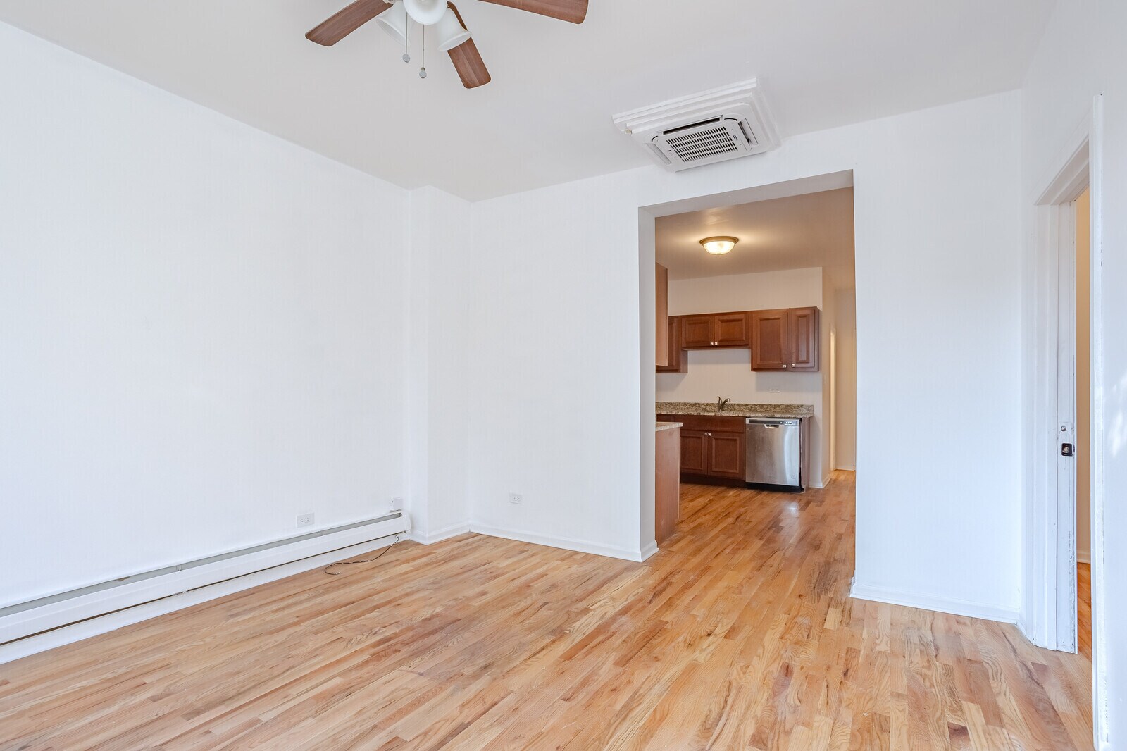 Building Photo - 1420 N Campbell Ave