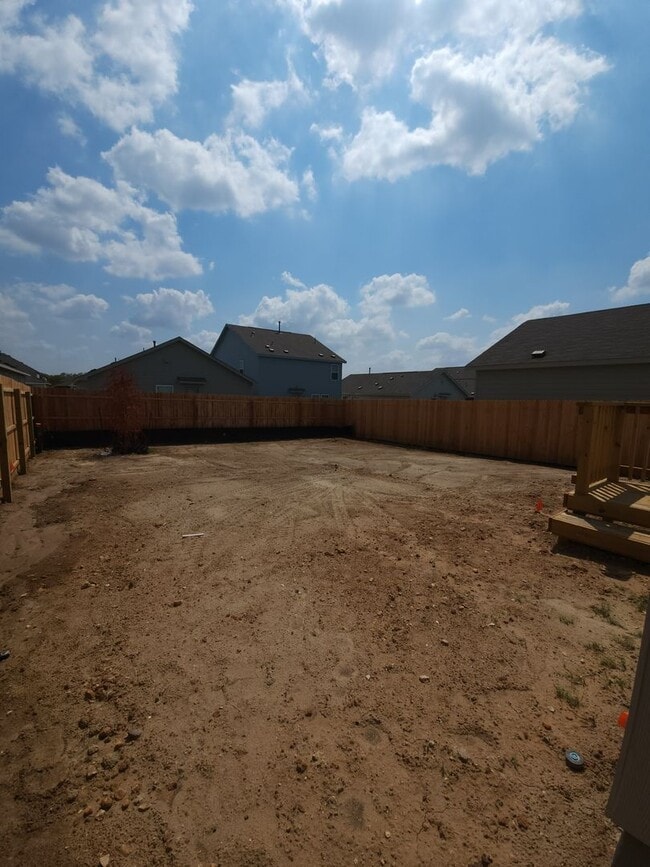 Building Photo - 2 Week Free rent Special! South Side of SA /VIDA community Brand New 4-bed, 2-bth home