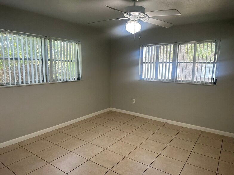 Bedroom - 795 2nd St