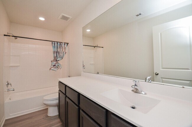 Building Photo - 2037 Mule Ridge Dr