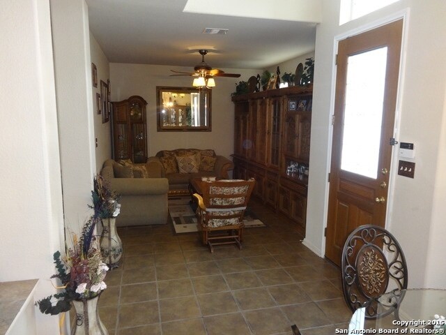 Building Photo - Spacious 4/3 in Cibolo Tx on a Culdesac