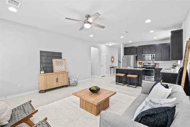 Building Photo - 1808 Pecan Island Dr