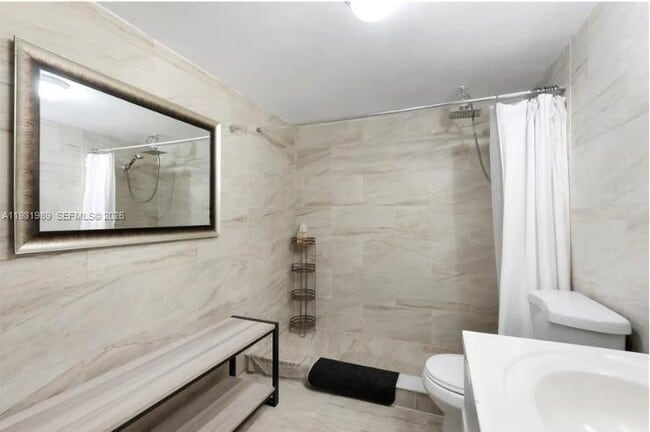 Building Photo - 3527 NE 168th St