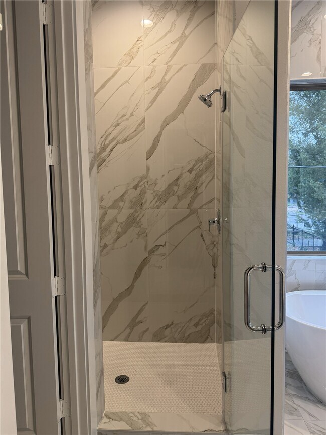 Building Photo - 540 Janisch Rd