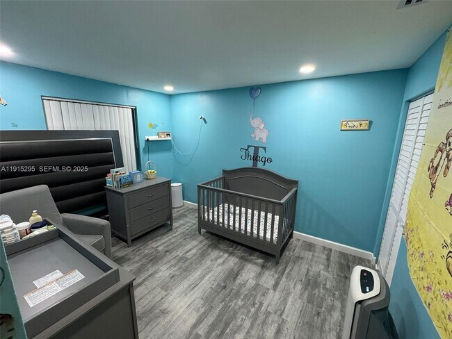 Building Photo - 9712 Hammocks Blvd