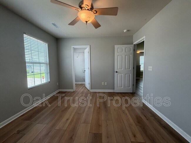 Building Photo - 701 Greymohr Ln