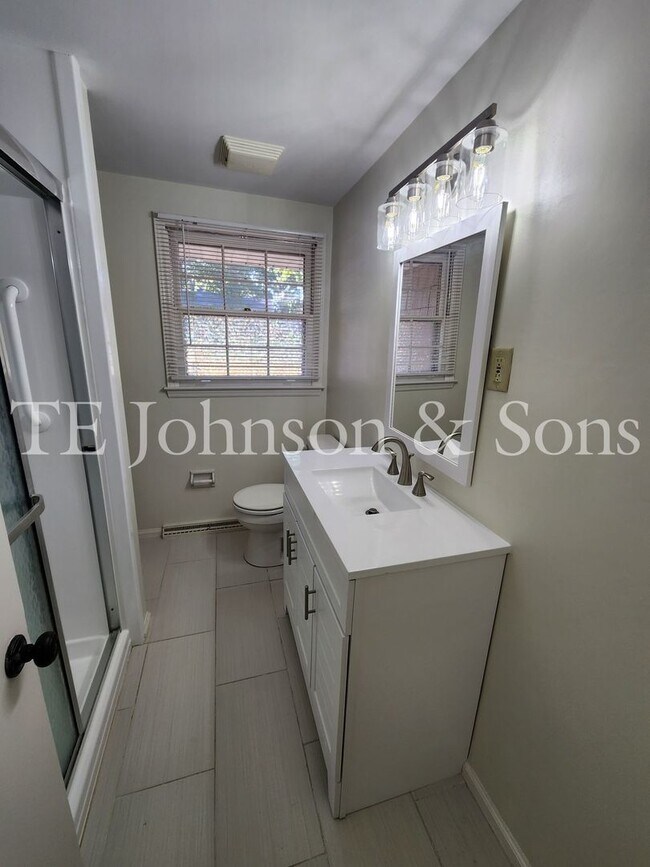 Building Photo - Guilford Hills 3 Bedroom
