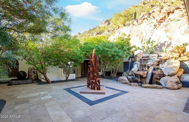 Building Photo - 5400 E Valle Vista Rd