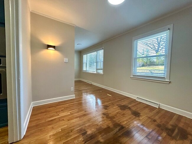 Building Photo - 900 Stanfield Dr