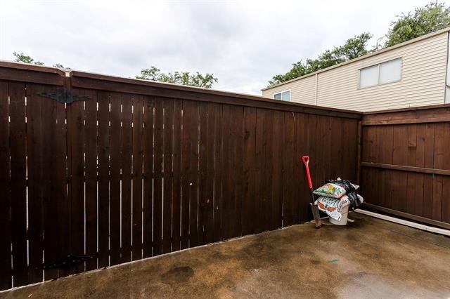 Building Photo - 9808 Valley Meadow Pl