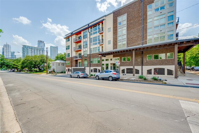 Building Photo - 908 Nueces St