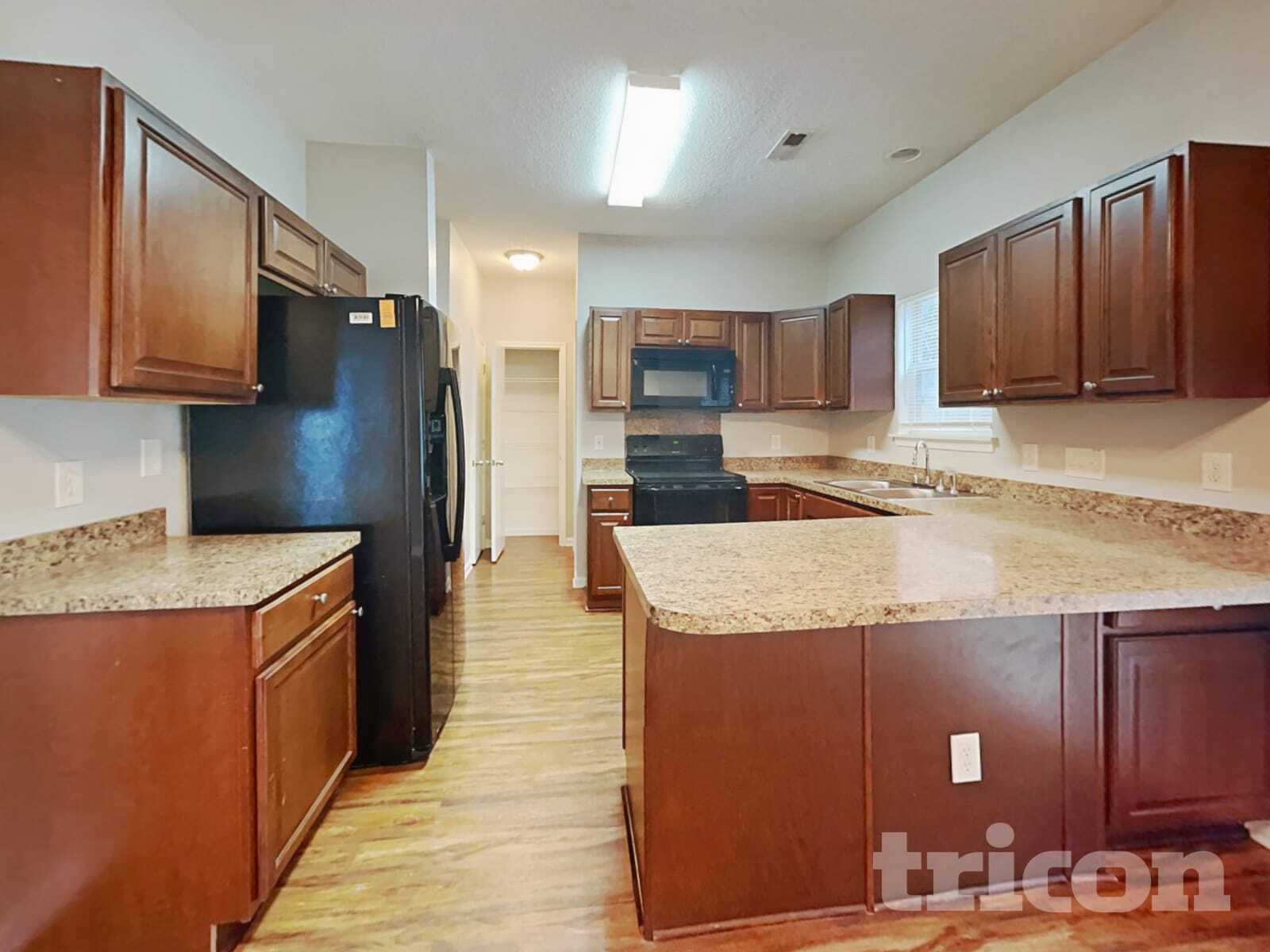 Building Photo - 10419 Battle Ct