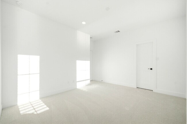 Building Photo - 21202 Creeping Bentgrass Dr