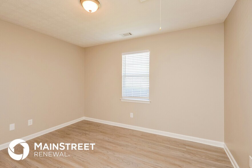 Building Photo - 235 Cypress Dr
