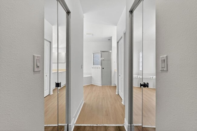 Building Photo - 6249 NW 78th Manor