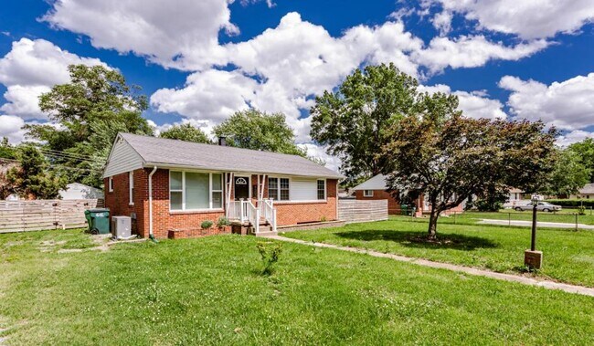 Building Photo - 9507 Stockbridge Dr