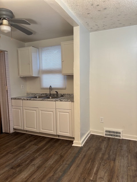 Building Photo - 11668 Winthrop St