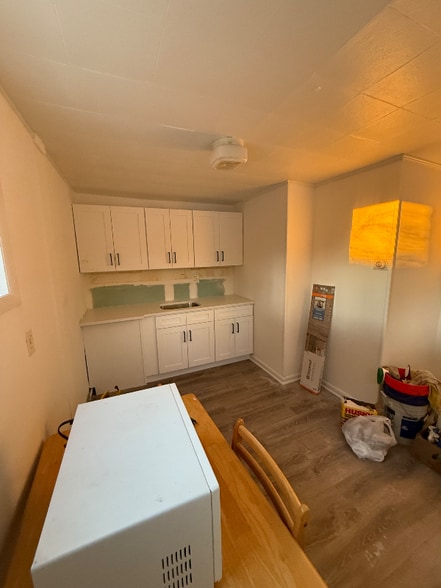 Building Photo - 231 US-6