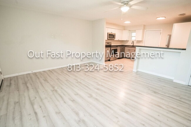 Building Photo - 430 3rd Ave
