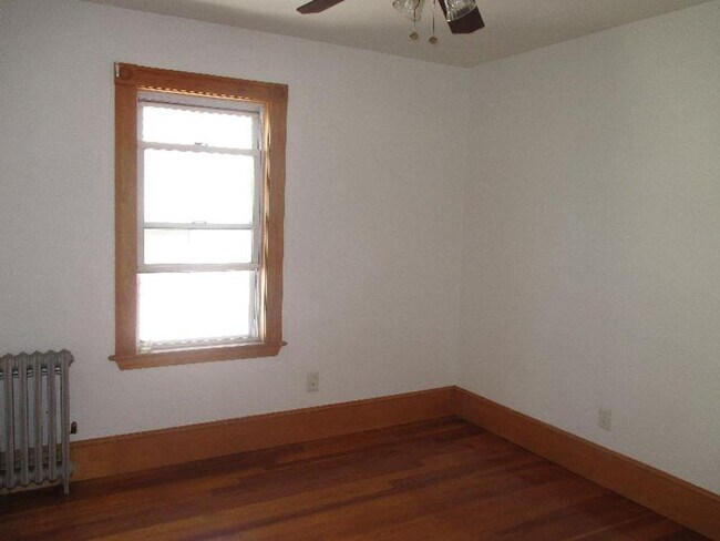 Building Photo - 47 Litchfield St