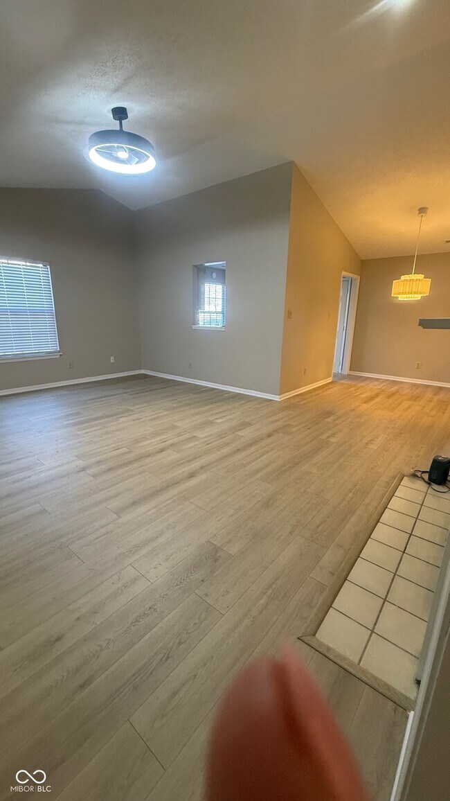 Building Photo - 14610 Village Park E Dr