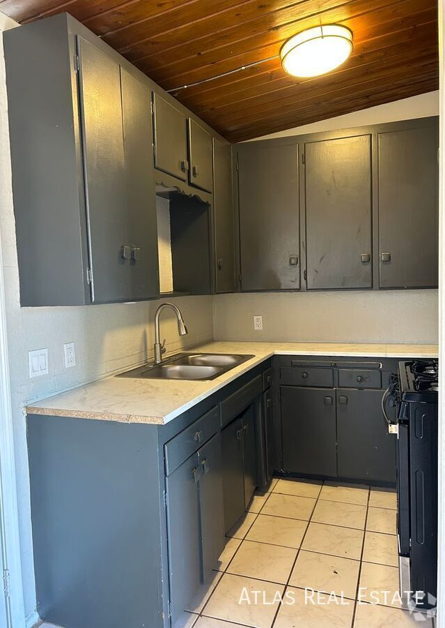 Building Photo - ***One Month Free*** 1 bed 1 Bath in Mesa