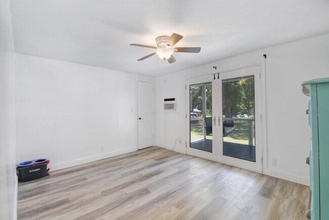 Building Photo - 4895 Ave D