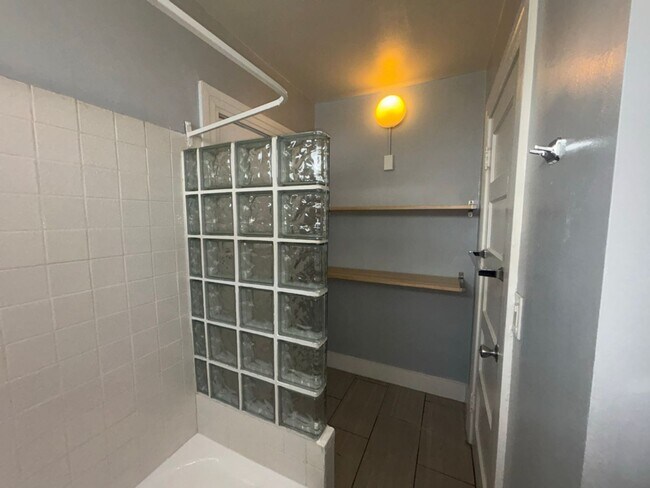 Building Photo - 4006-4008 DELTA STREET