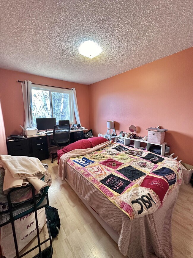 Building Photo - 4107 Hayes Cir