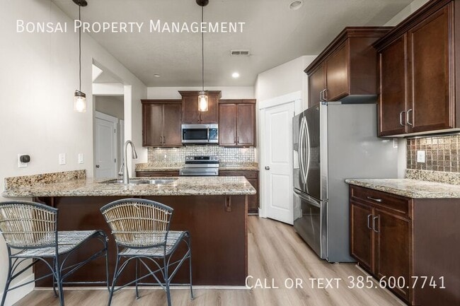 Building Photo - 11186 S Windward Ln