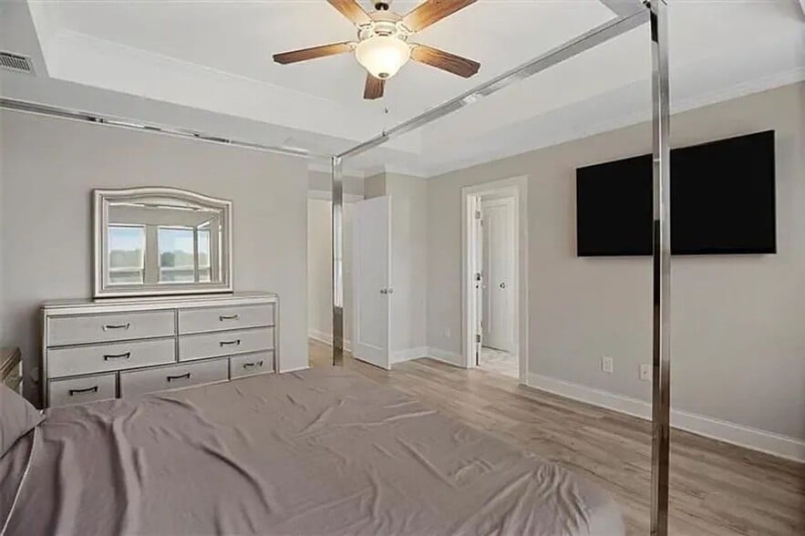 Building Photo - 5259 Cloud St