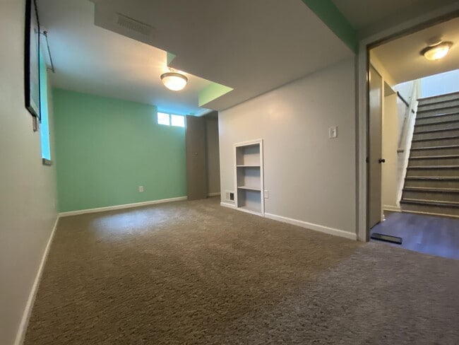 Building Photo - 1863-17 1/2 17 1/2 St NW