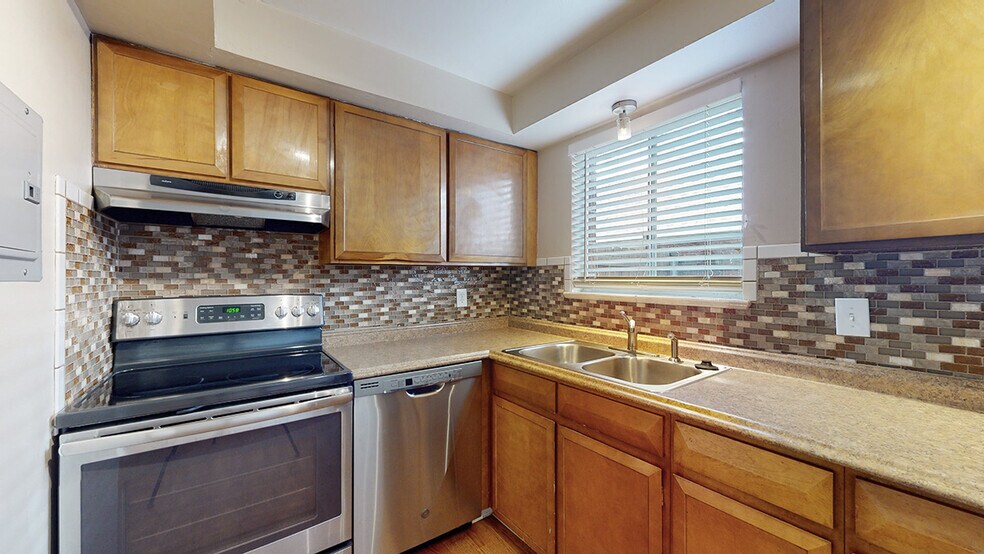 Applewood Gables Townhomes 12858 W 26th Ave Golden CO 80401