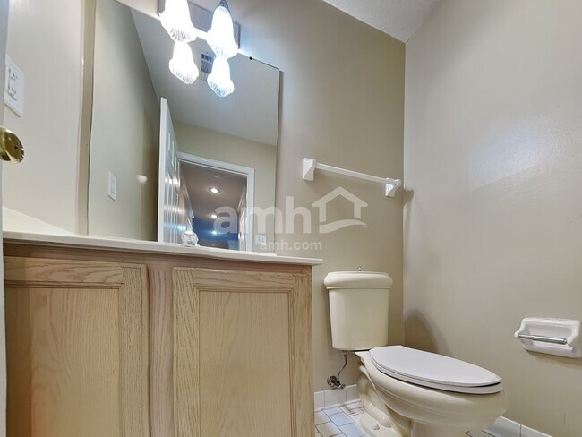 Building Photo - 6857 Briarfield Ln