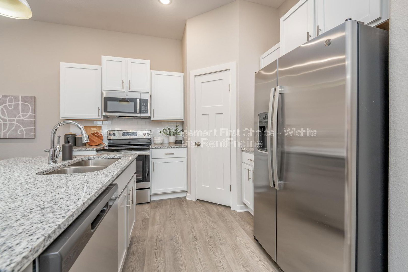 Building Photo - 3421 W 45th St S