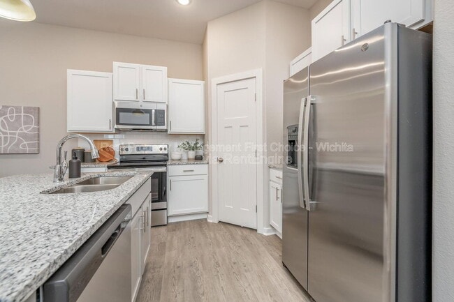 Building Photo - 3614 W Angel St