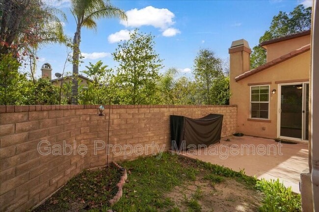 Building Photo - 27210 Valderrama Dr