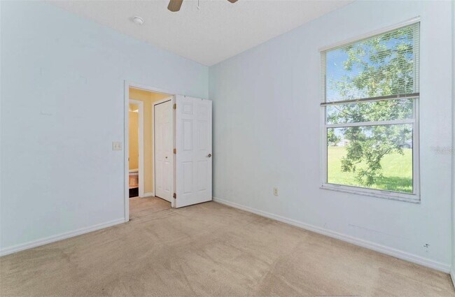 Building Photo - 135 Langham Dr