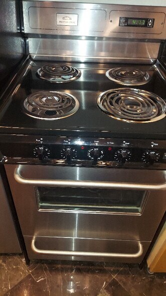 Building Photo - 2141 I St NW