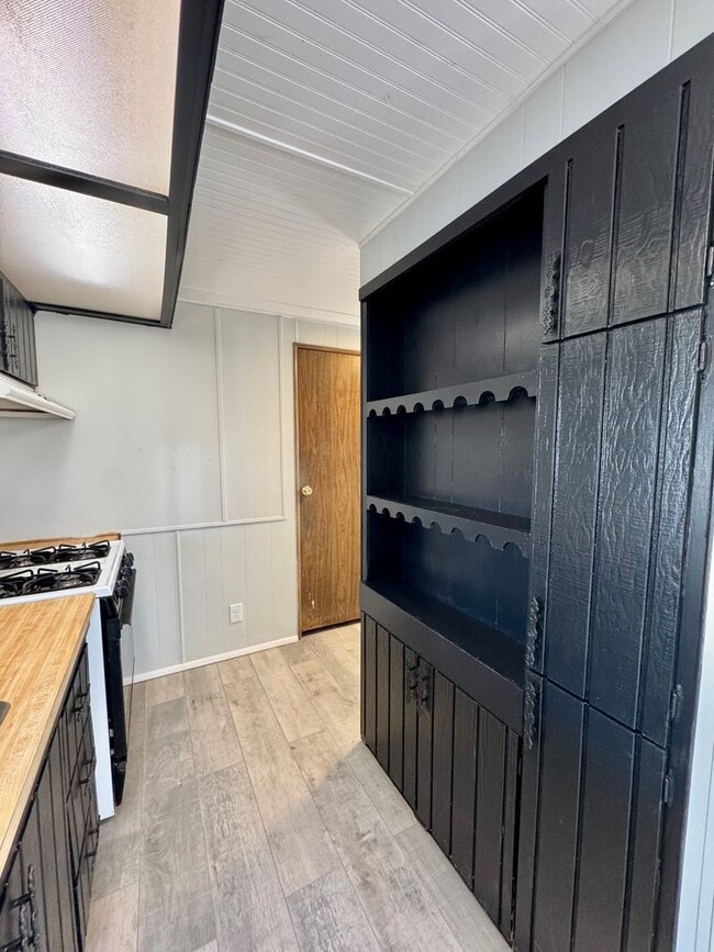 Building Photo - Cute Remodeled 3 Bedroom Home in Bullhead City, AZ