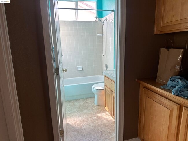 Building Photo - 1531 Siemering Way