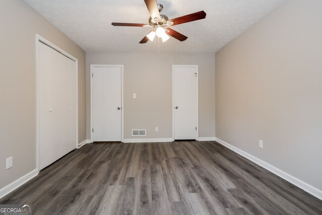 Building Photo - 5503 Springwood Ln