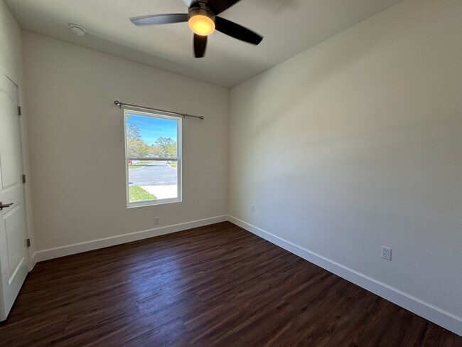 Building Photo - Newer 2 Bedroom, 2 Bath home in Lake City