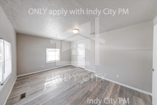 Building Photo - 3440 N Harding St